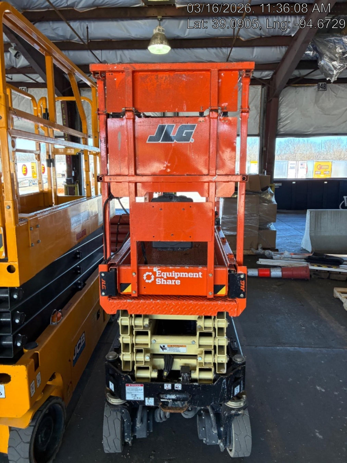 2023 JLG ES1932