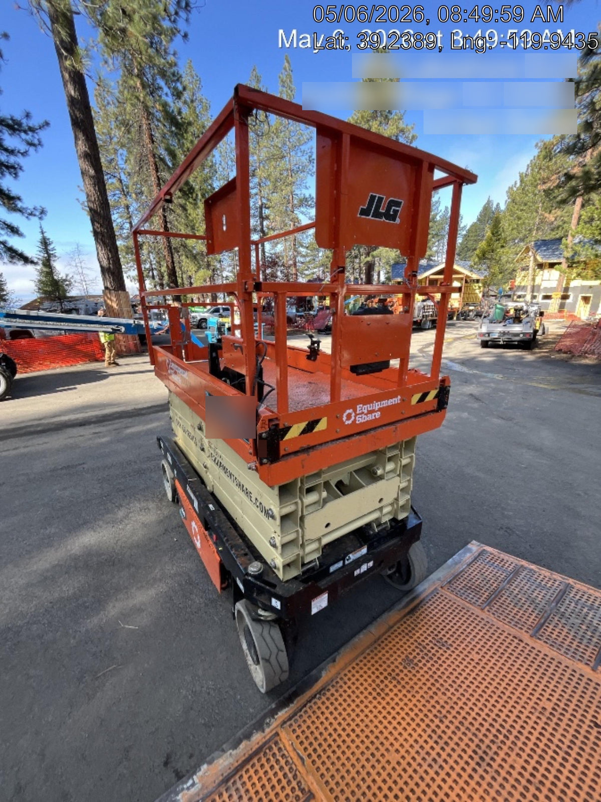 2025 JLG ES3246