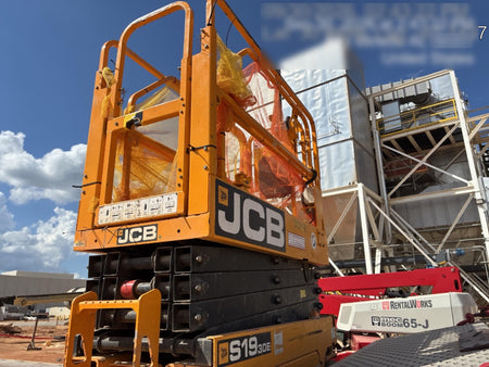 2023 JCB S1930E