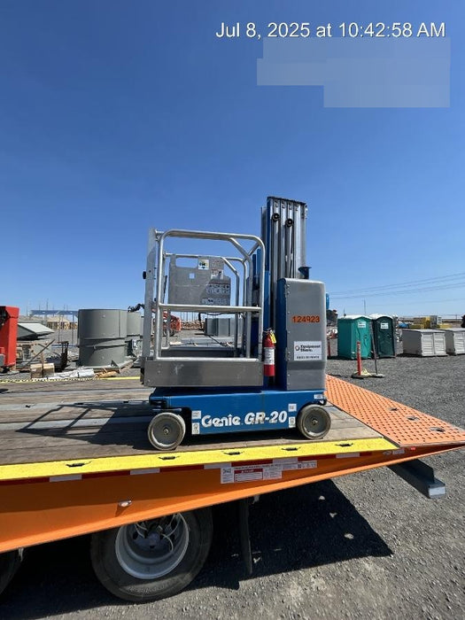 2021 GENIE GR-20