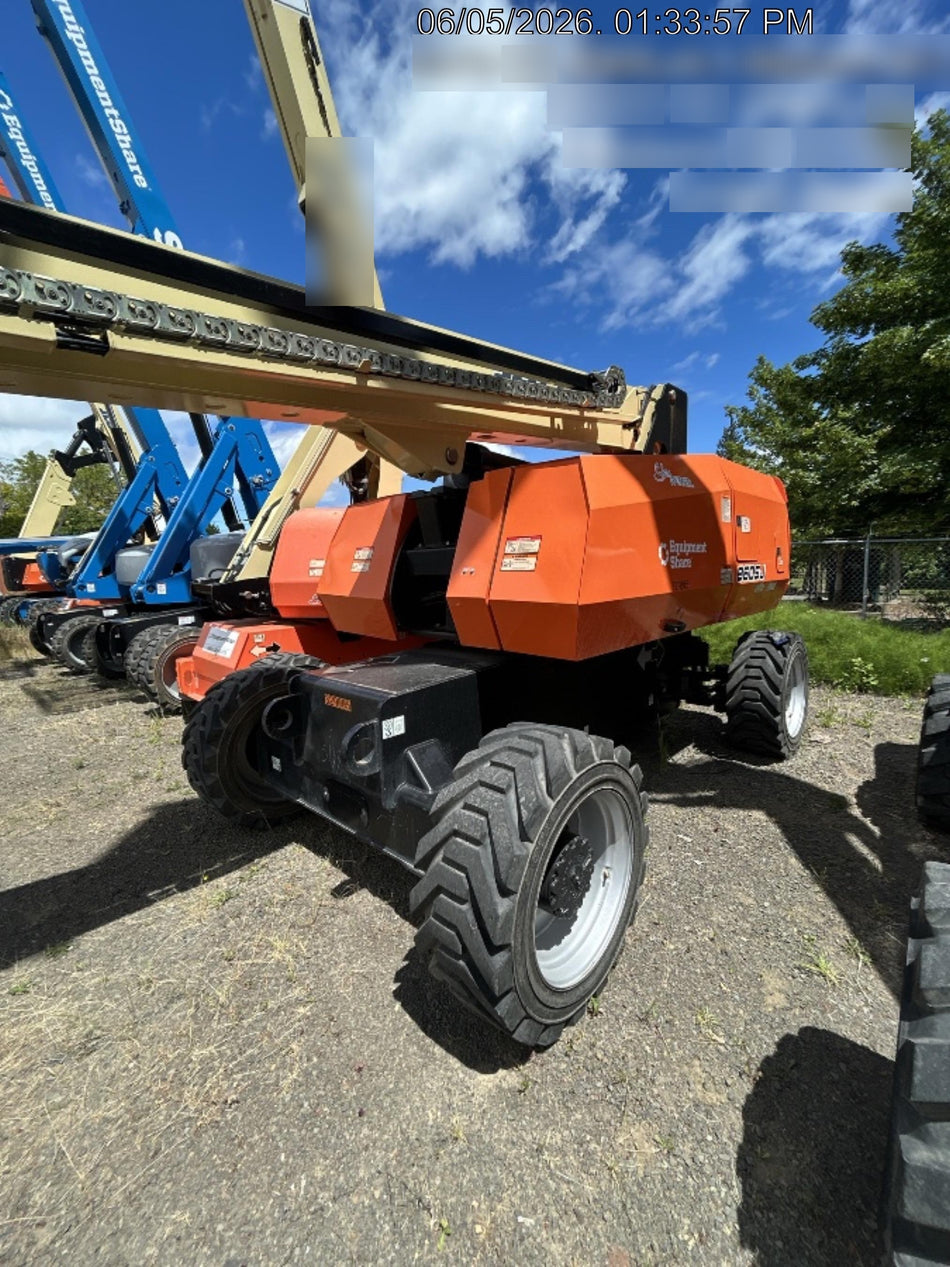 2023 JLG 860SJ