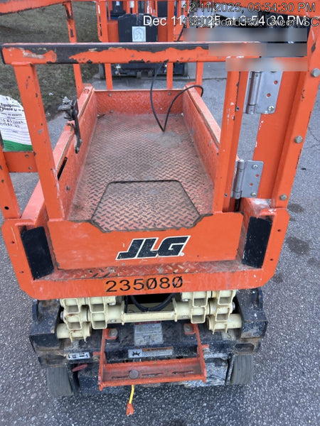 2022 JLG ES1330L