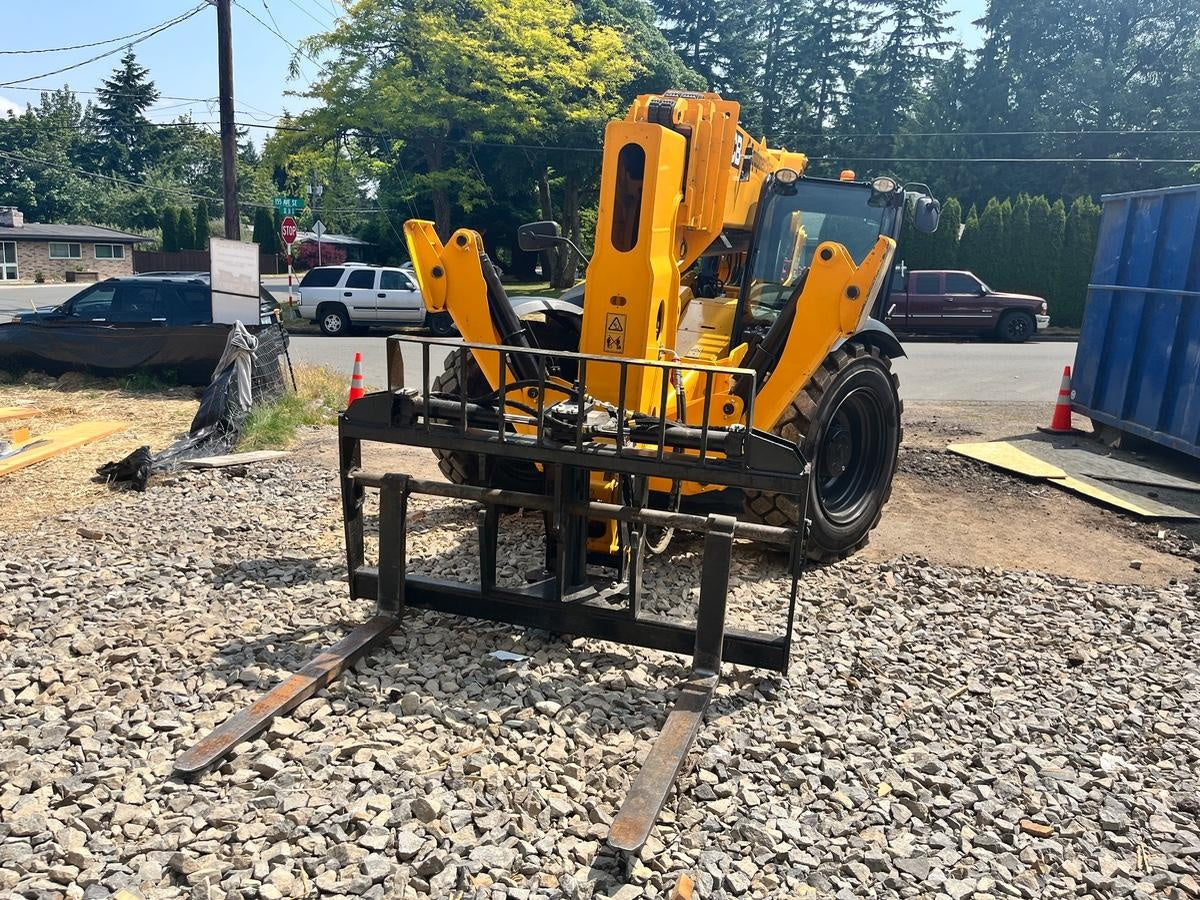 2022 JCB 332/E5286