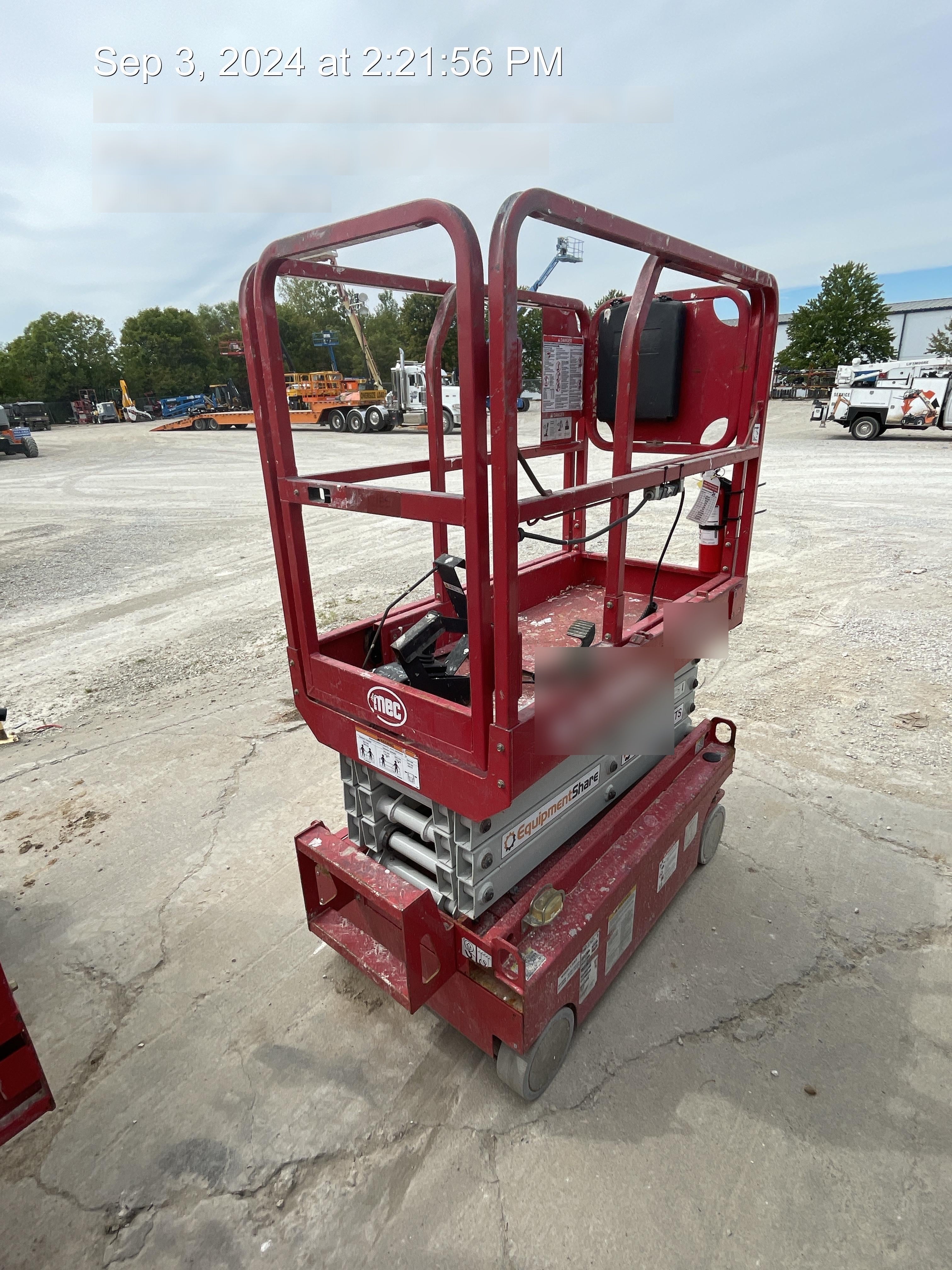 2019 MEC 1330SE MEC 1330SE w/ES Track Hardware, Full Extended 2 Year Warranty