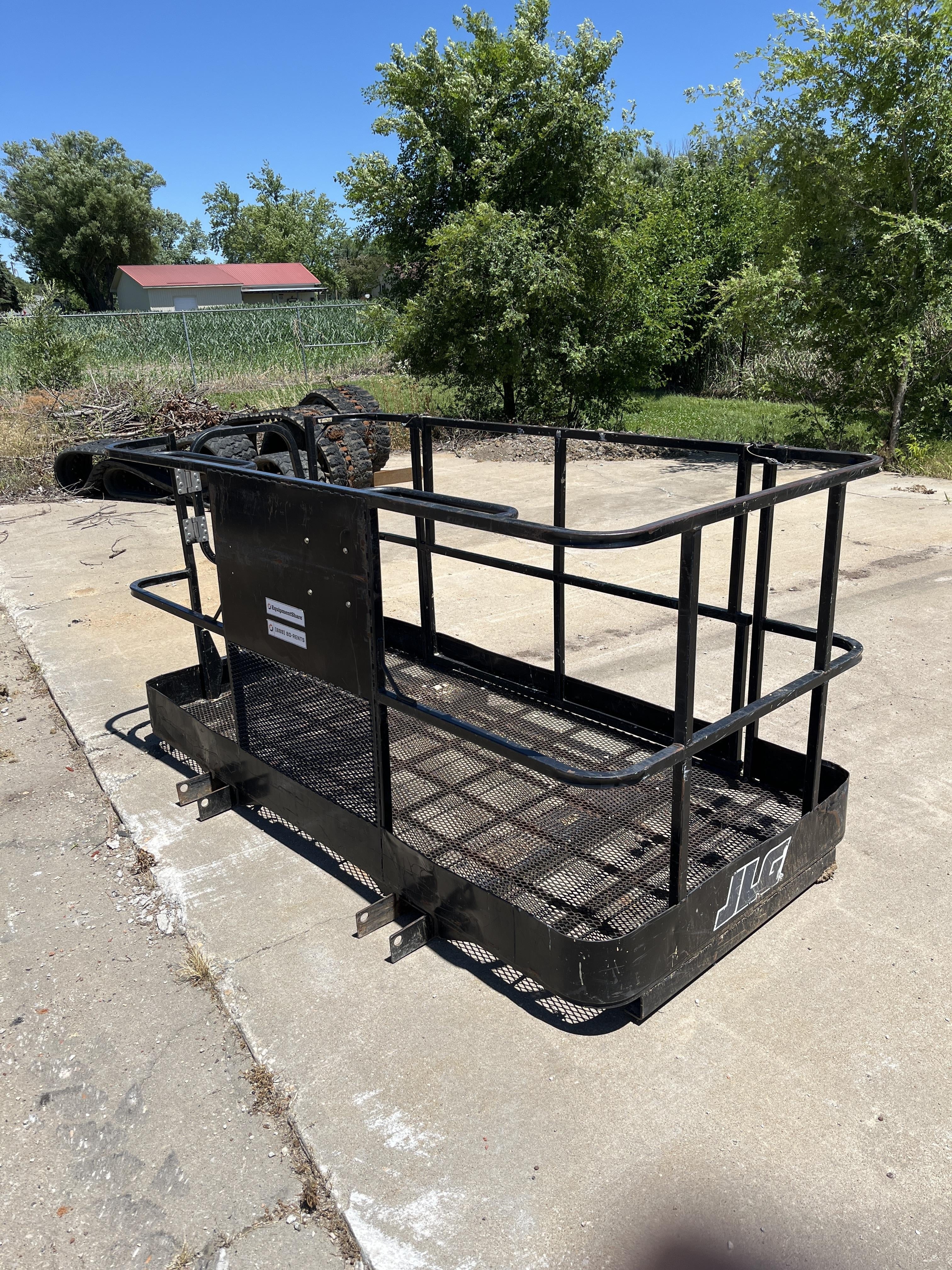 2016 JLG Work Platform, Fork Mounted
