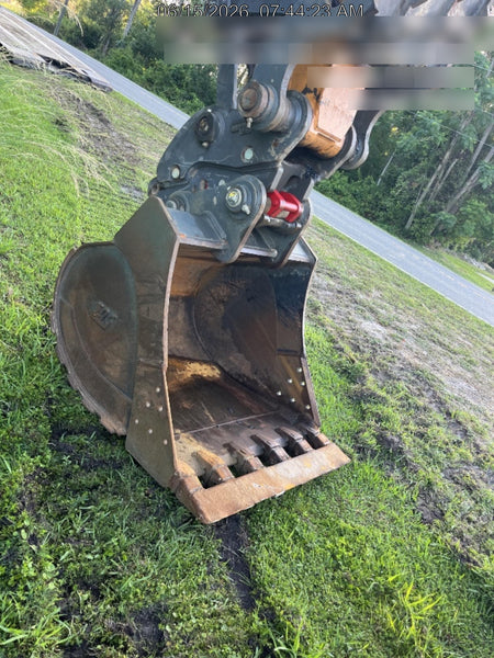2023 CASE CX260E