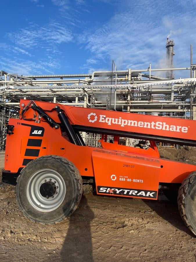 2023 SKYTRAK 10054