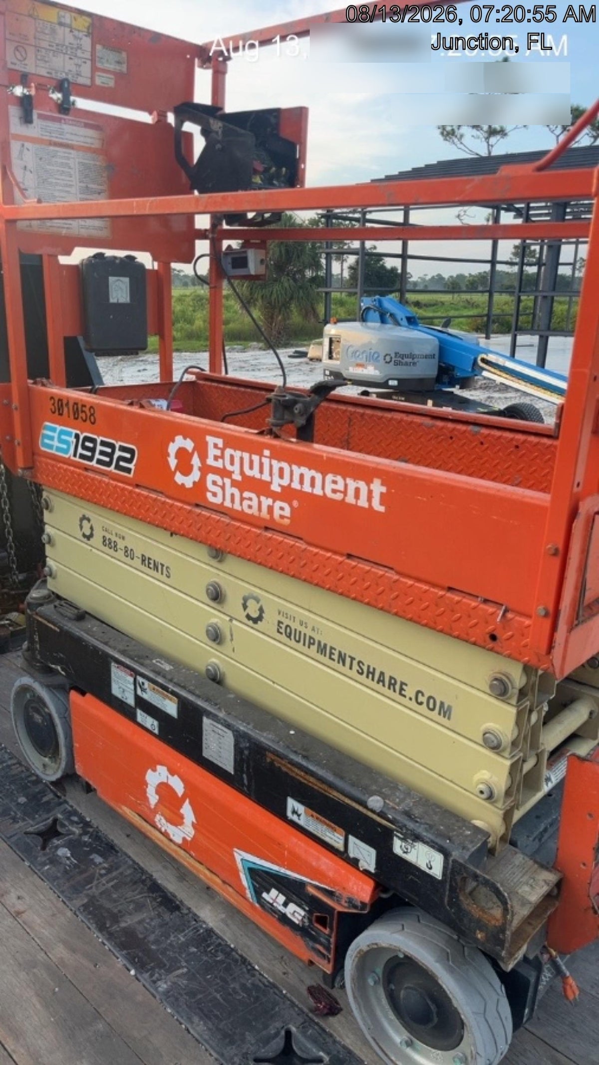 2023 JLG ES1932