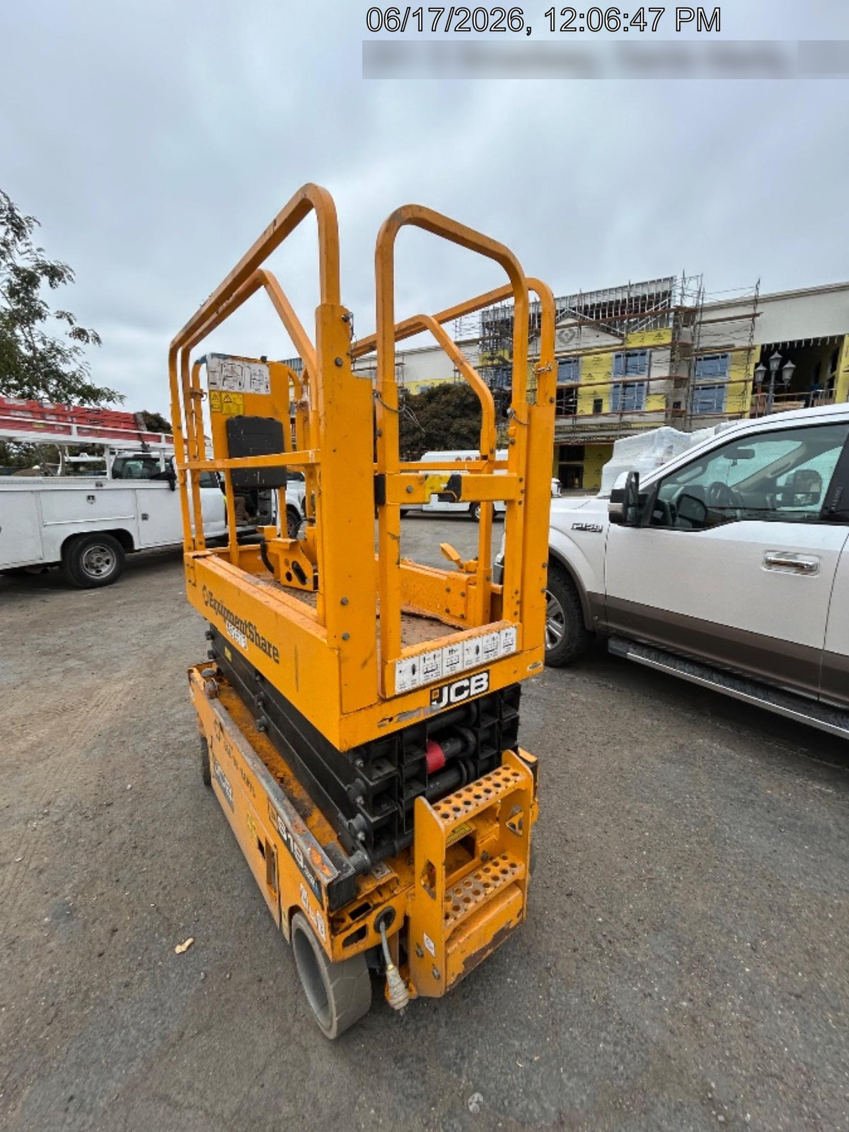 2024 JCB S1932E