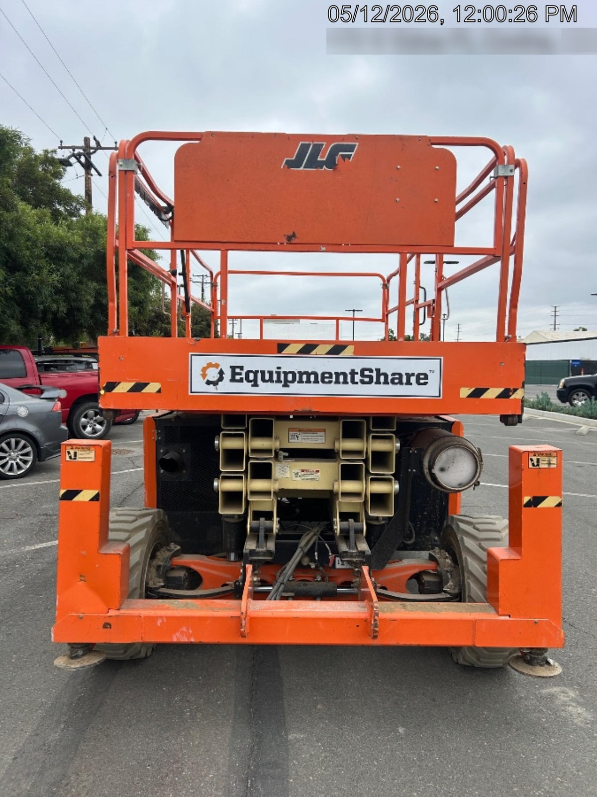 2021 JLG 330LRT