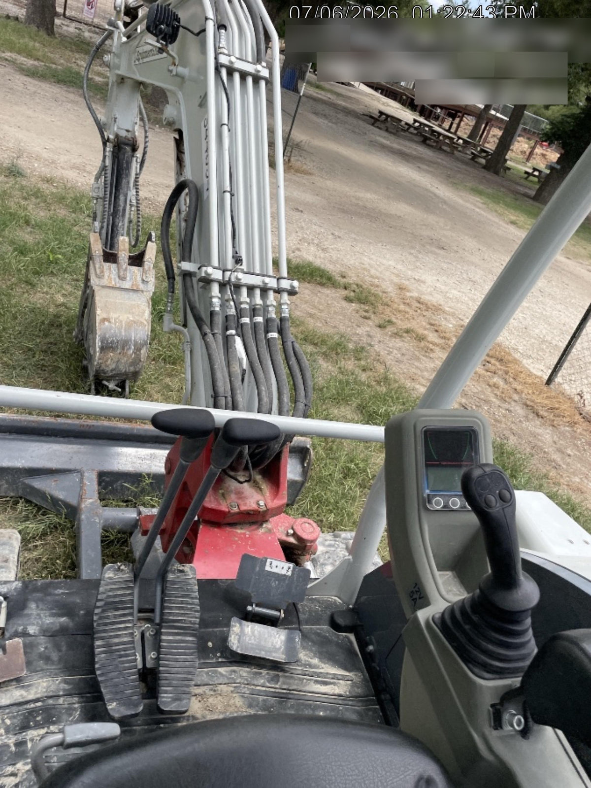 2023 TAKEUCHI TB235-2R