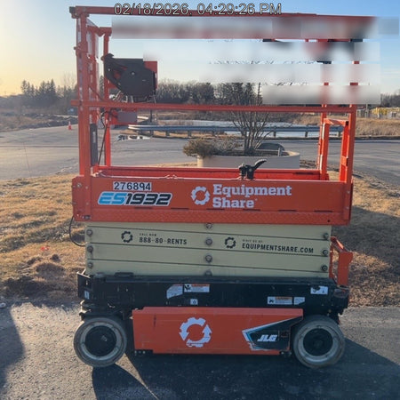 2022 JLG ES1932
