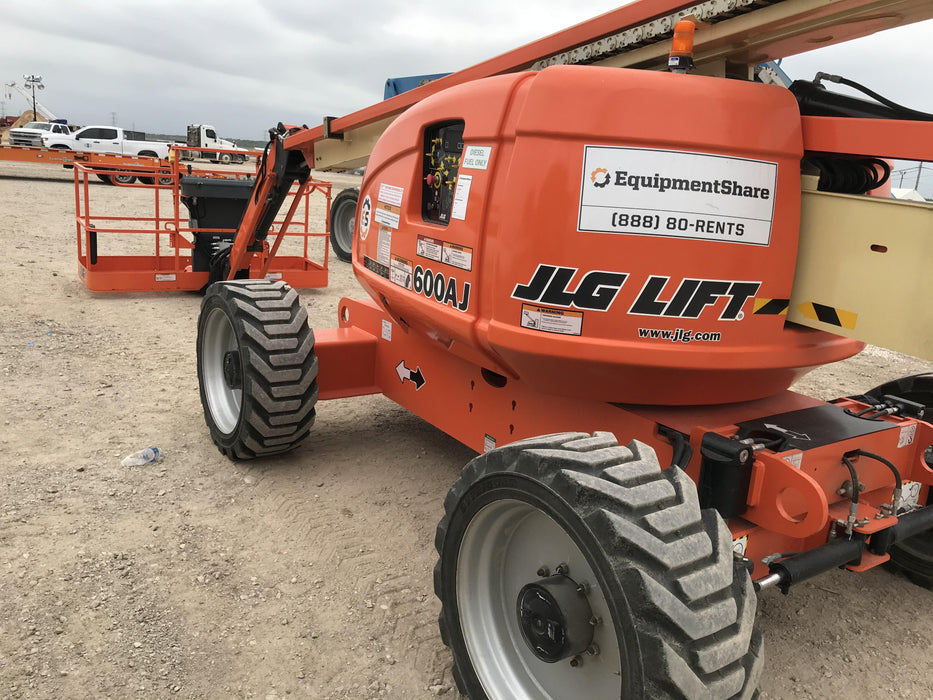 2019 JLG 600AJ