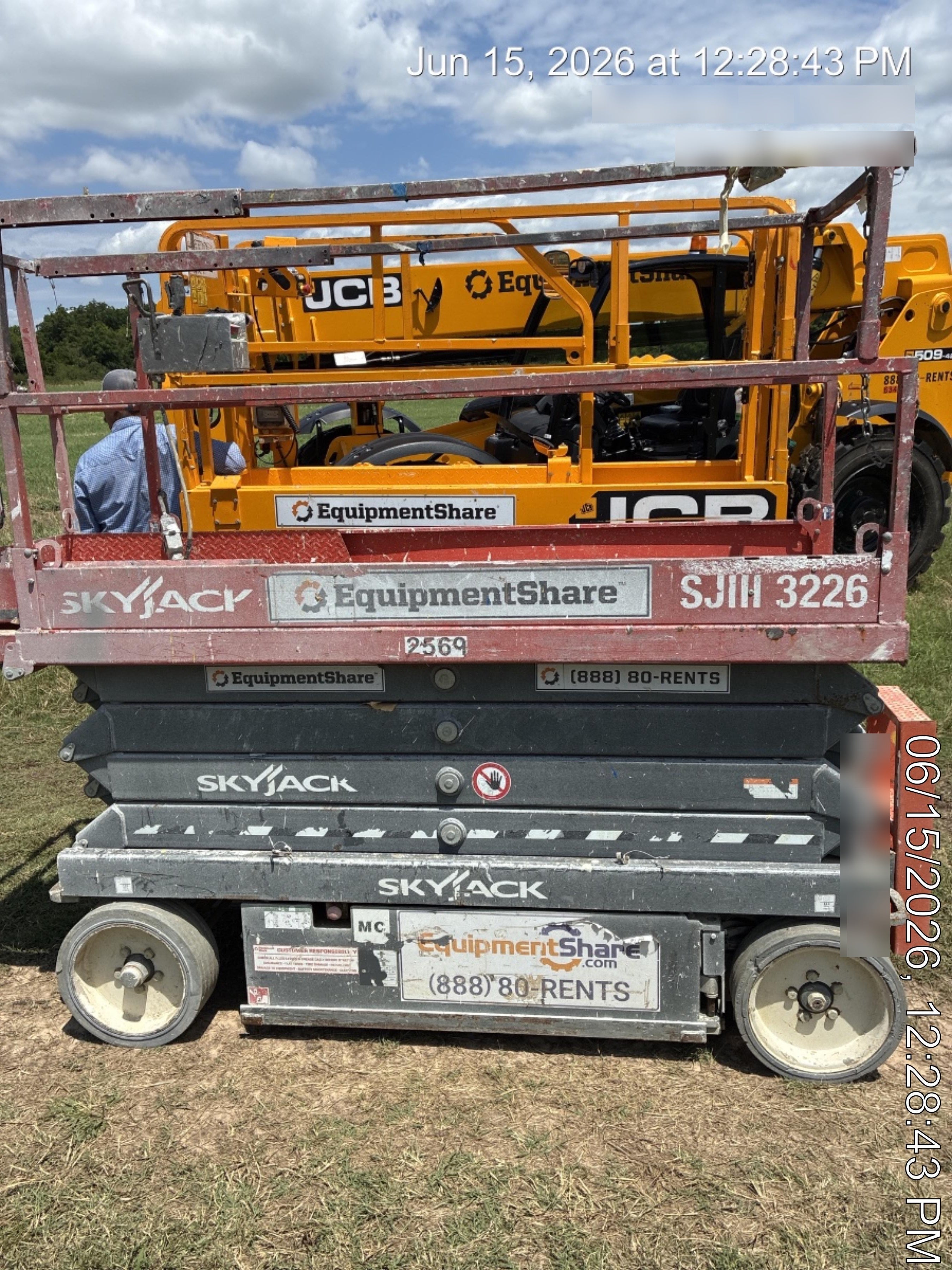 2016 Skyjack SJIII-3226 Standard Options
