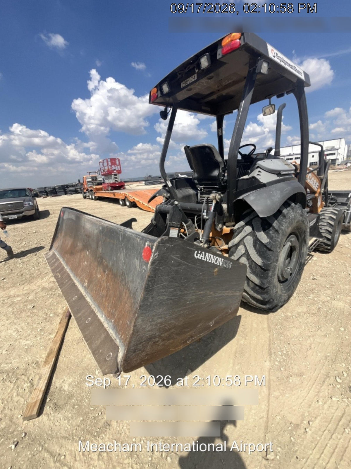 2023 CASE 570N EP