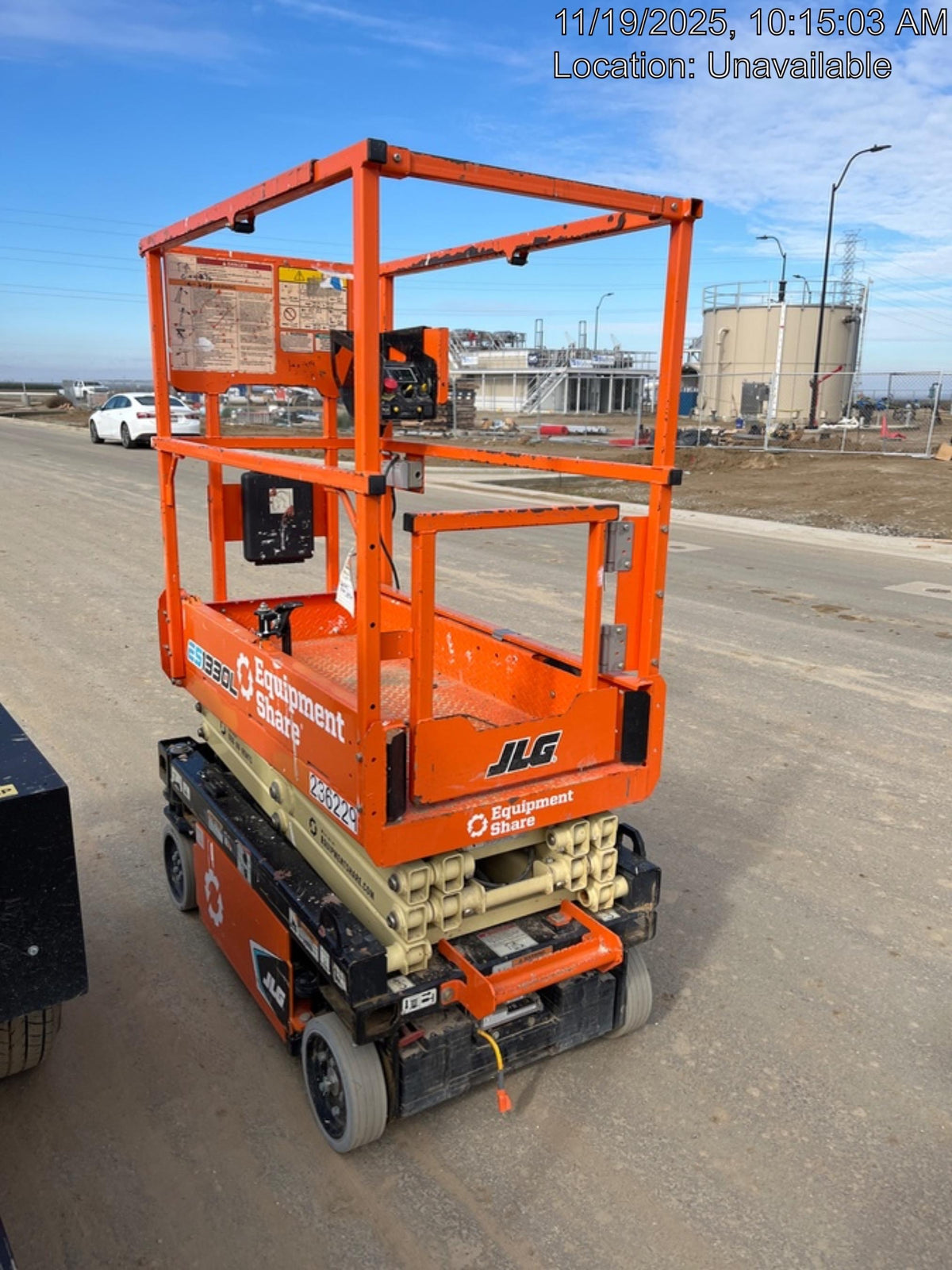 2022 JLG ES1330L