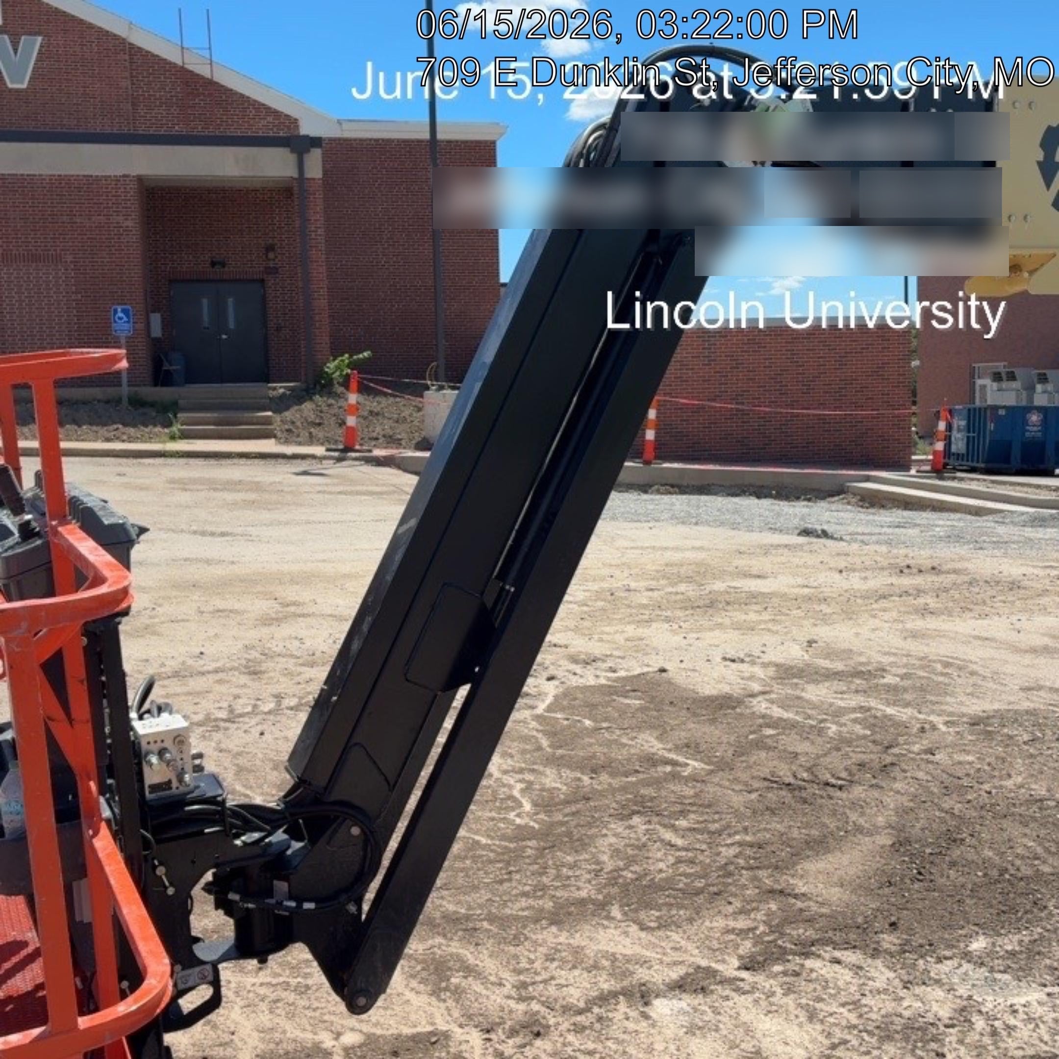 2025 JLG 660SJ
