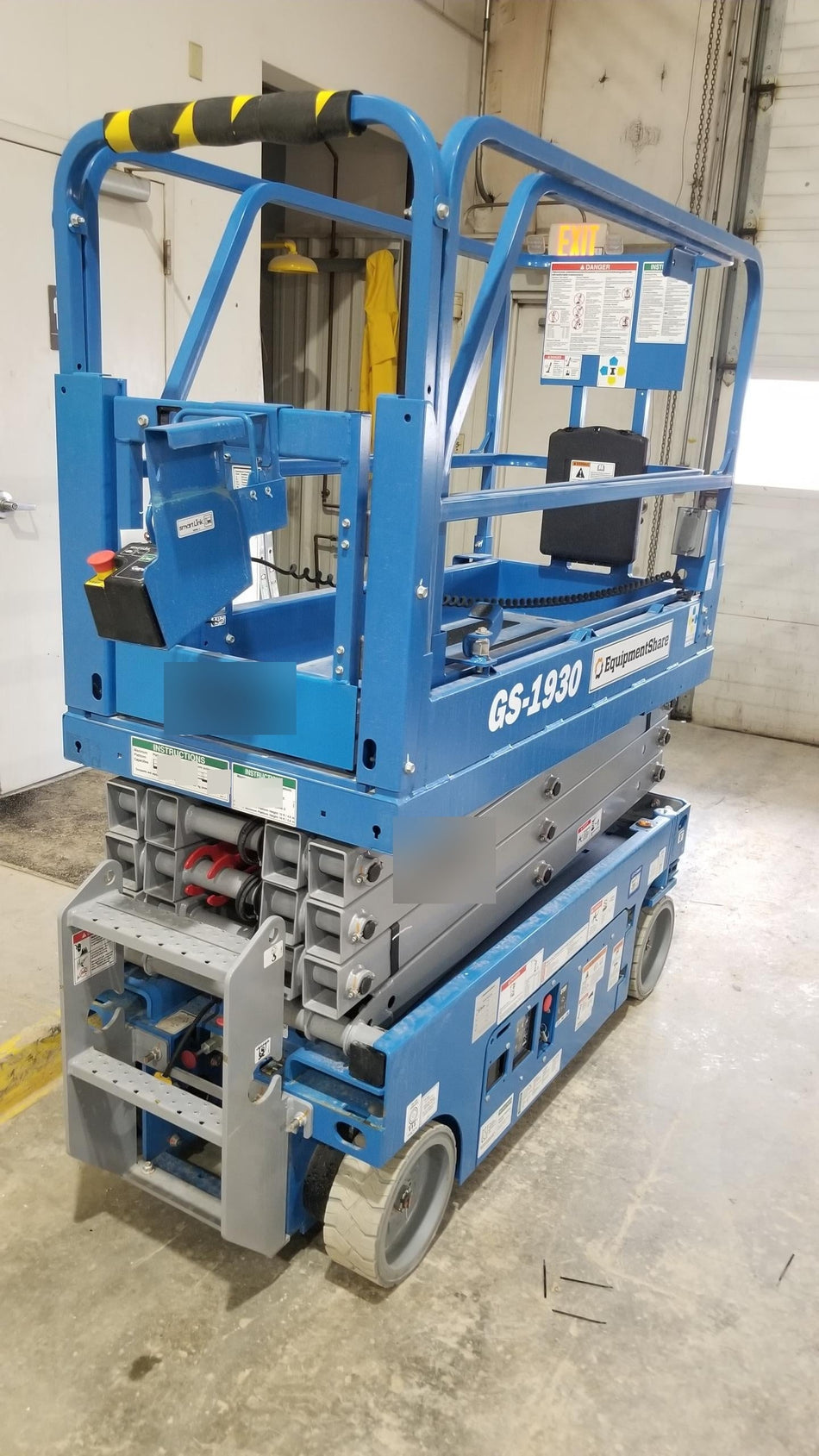 2020 Genie GS-1930 Solid Non Marking Tires, Beacon, Folding rails with half height swing gate