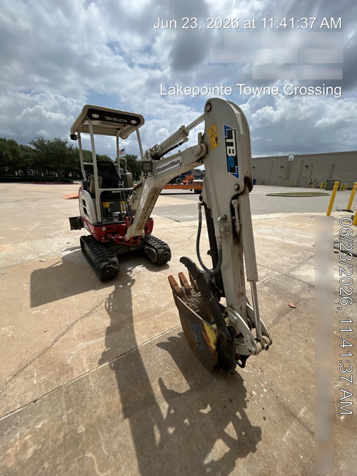 2023 TAKEUCHI TB20e