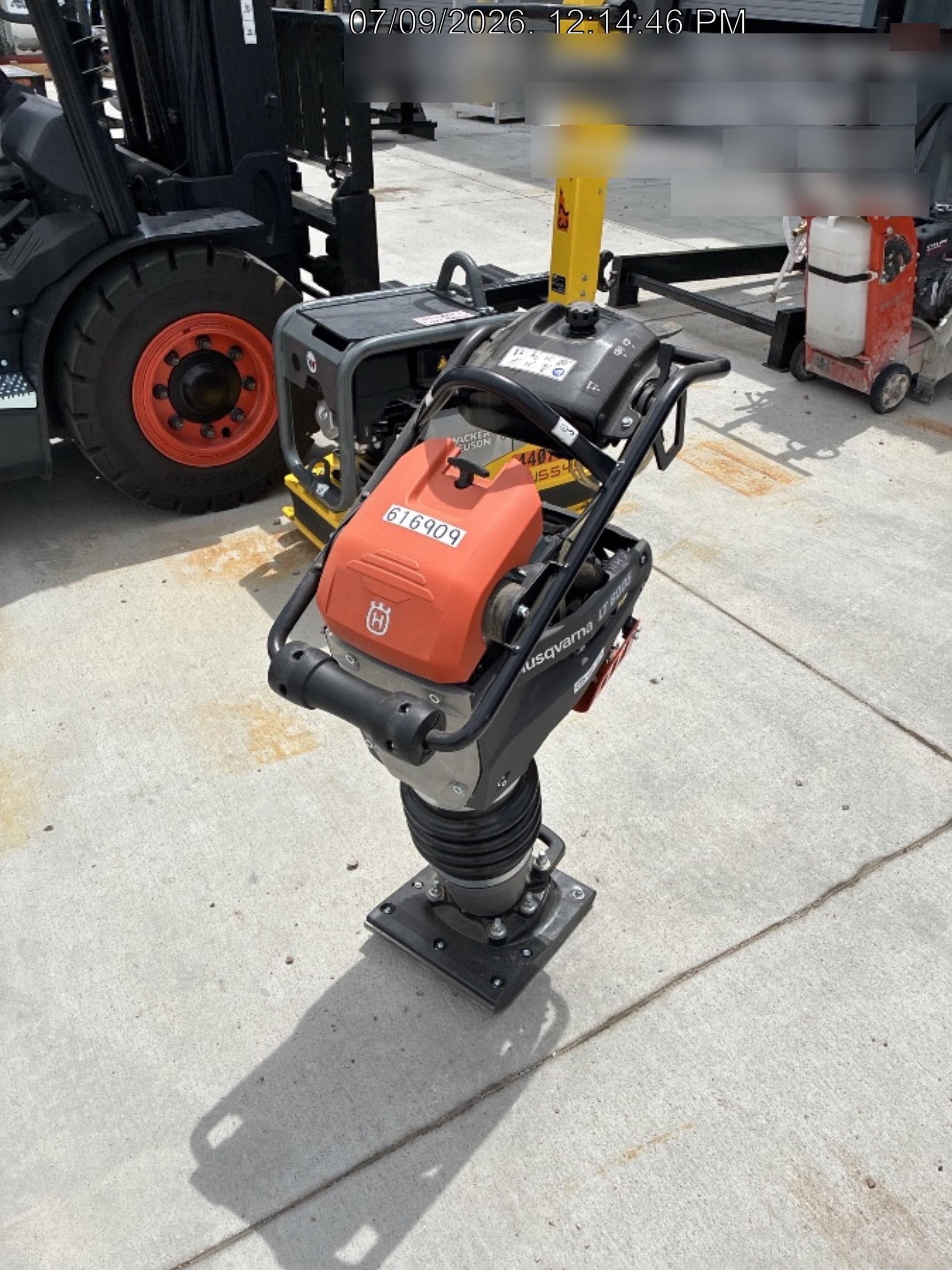 2025 HUSQVARNA LT6005