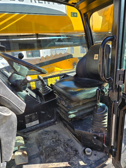 2020 JCB 510-56 Cab/Heat/Air, 74 HP, Solid Tires, STD Worklight, Beacon, Aux Hydraulics, Lifting Eye, Back up Alarm w/66" Carriage/60" Forks