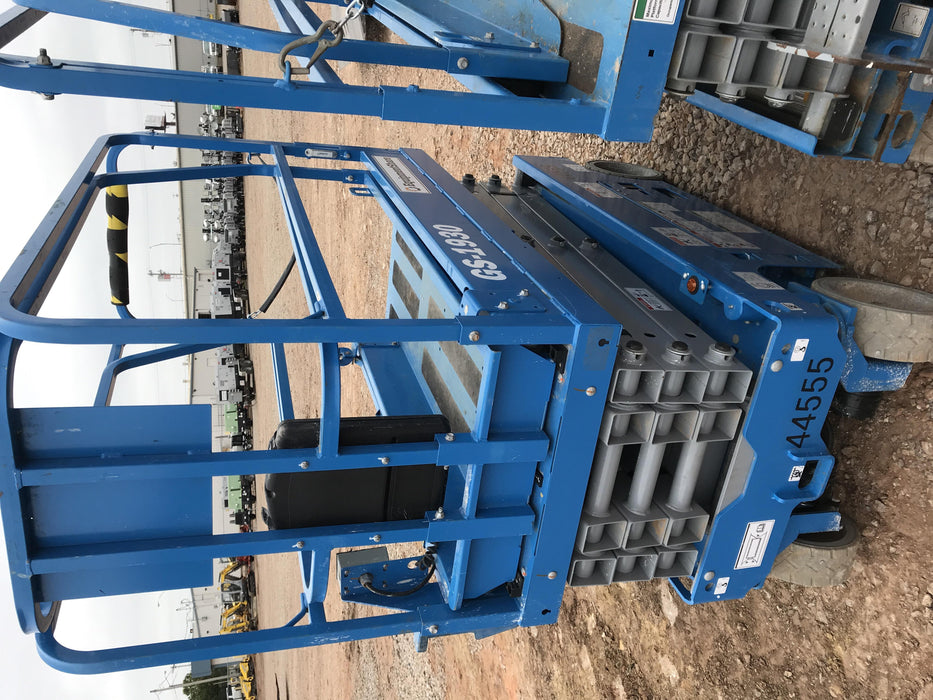 2019 Genie GS-1930 Fixed rails with chain Entry