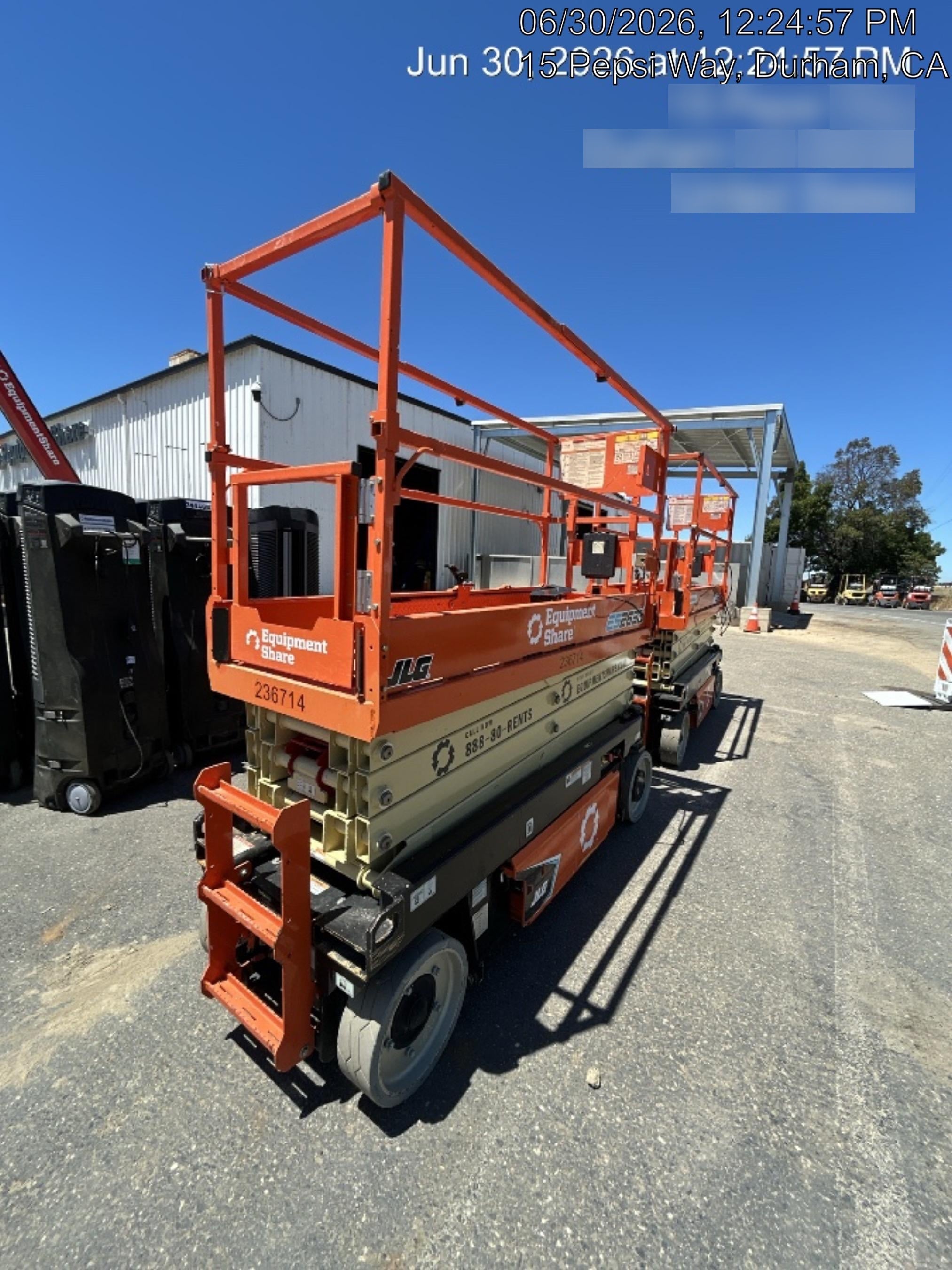 2022 JLG ES2632