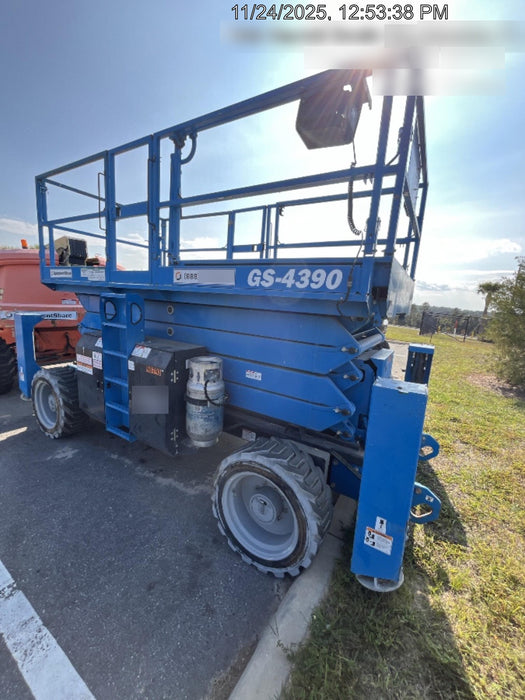 2020 GENIE GS-4390 RT