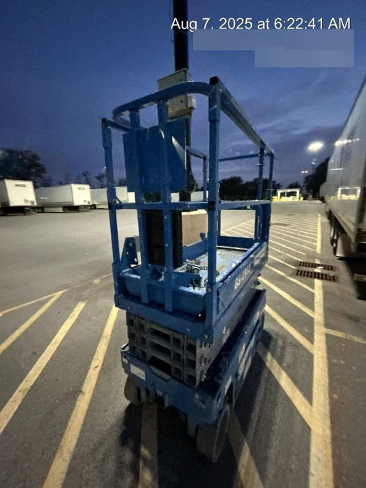 2020 Genie GS-1930 Solid Non Marking Tires, Beacon, Folding rails with half height swing gate