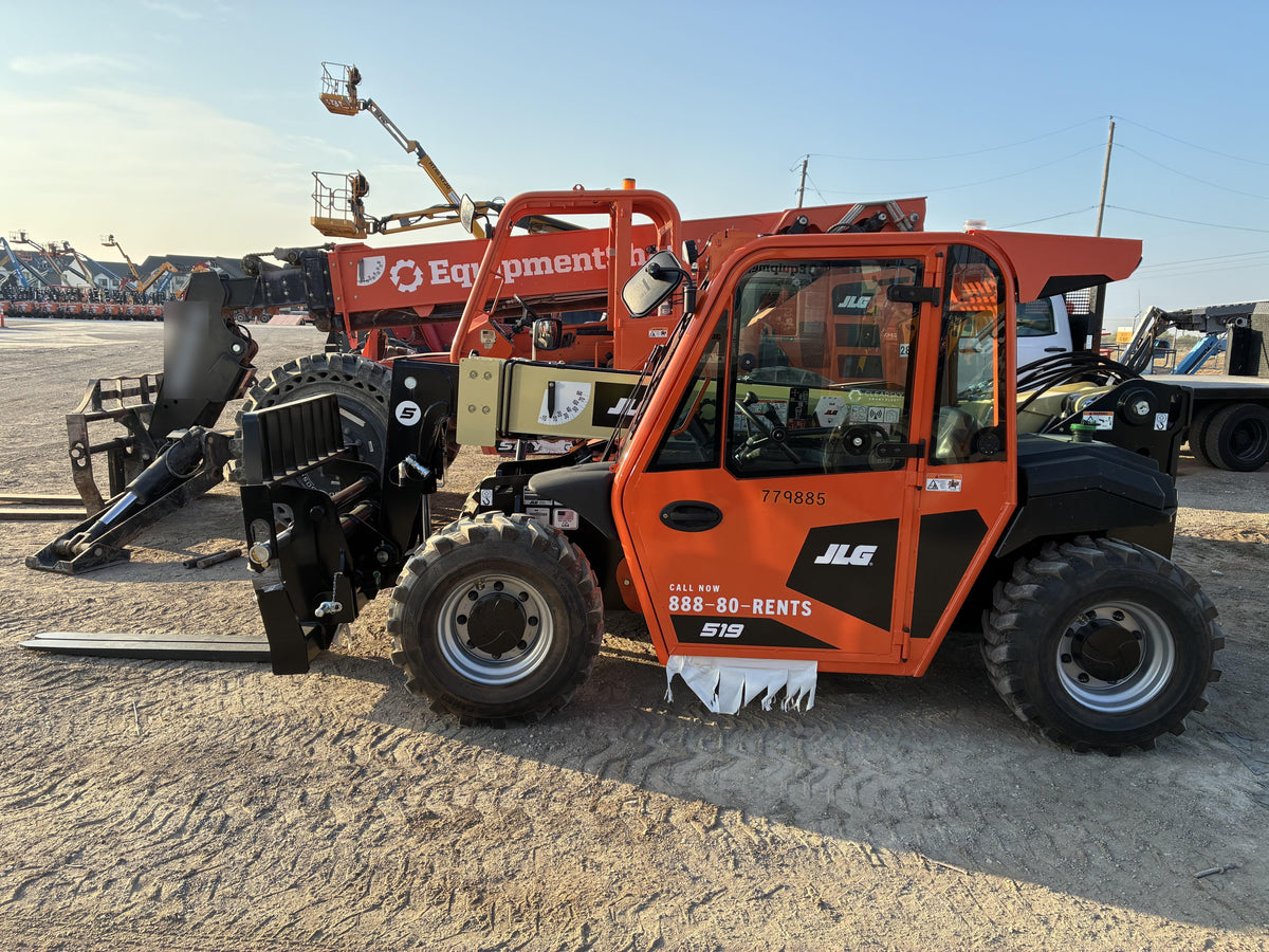 2026 JLG 519