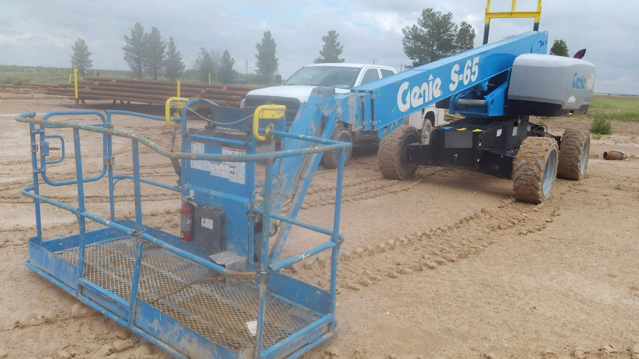 2017 GENIE S-65