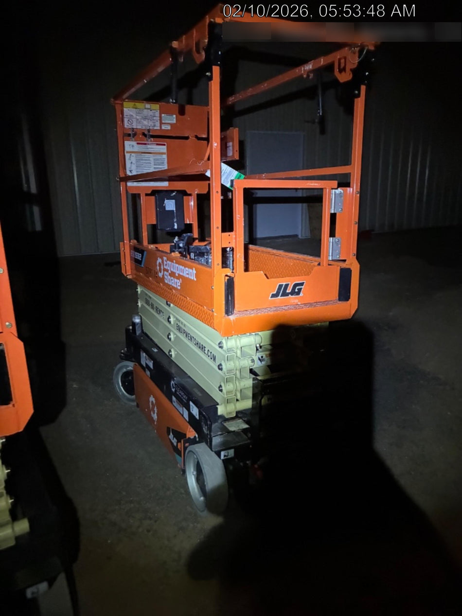 2025 JLG ES1932