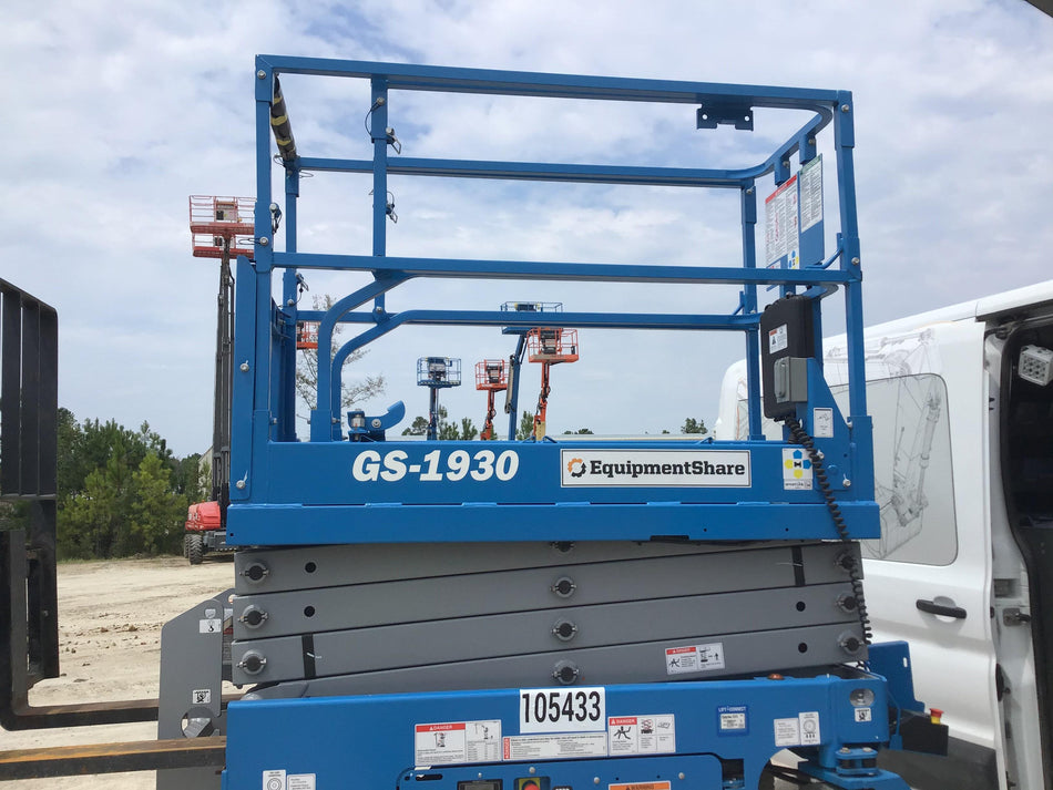 2020 Genie GS-1930 Solid Non Marking Tires, Beacon, Folding rails with half height swing gate