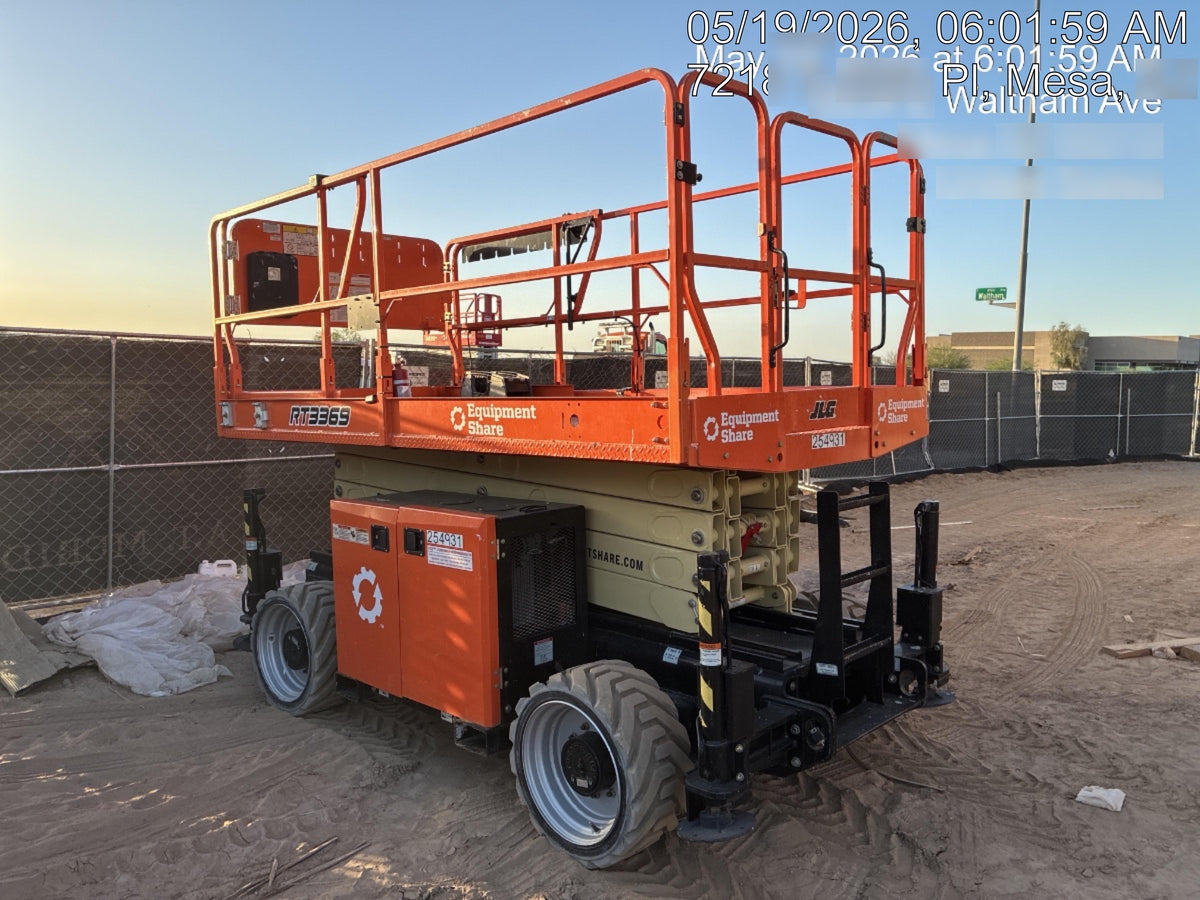 2022 JLG RT3369