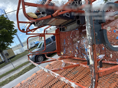 2023 JLG 860SJ