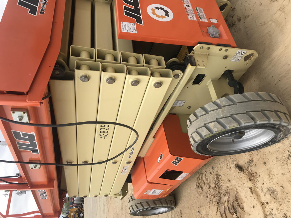 2019 JLG 4069LE Solid Non Marking Tires, Rotating Beacon