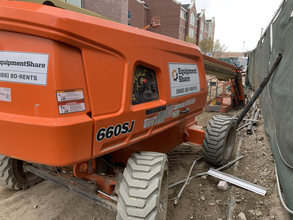 2019 JLG 660SJ
