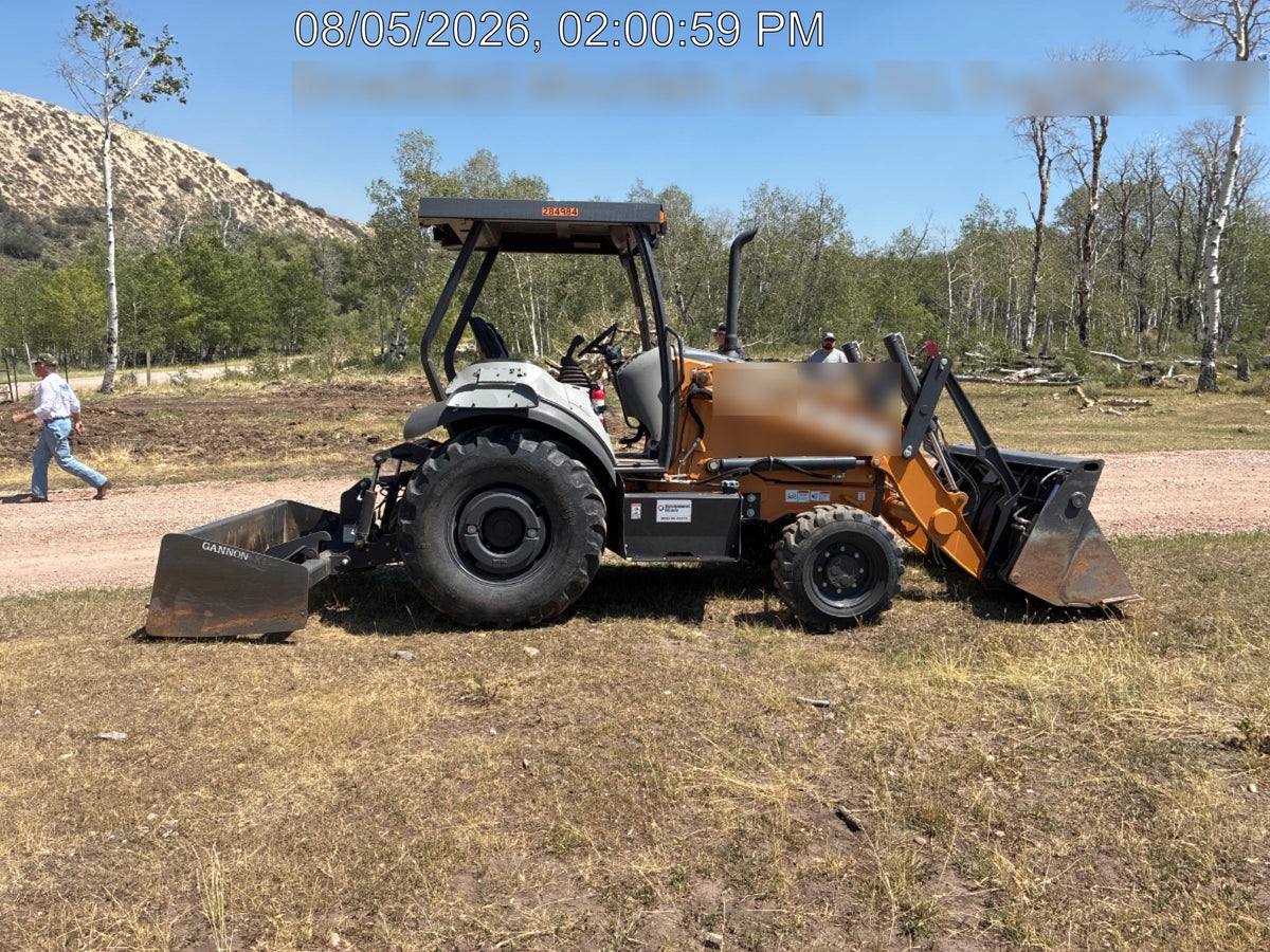2023 CASE 570N EP
