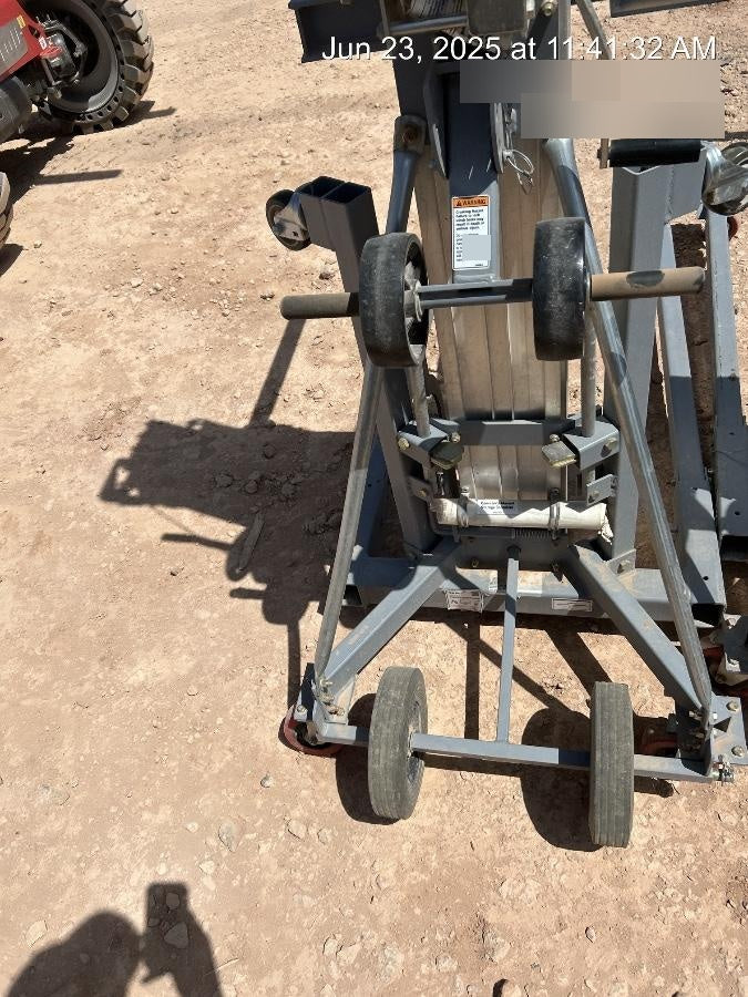 2023 GENIE SLC-24