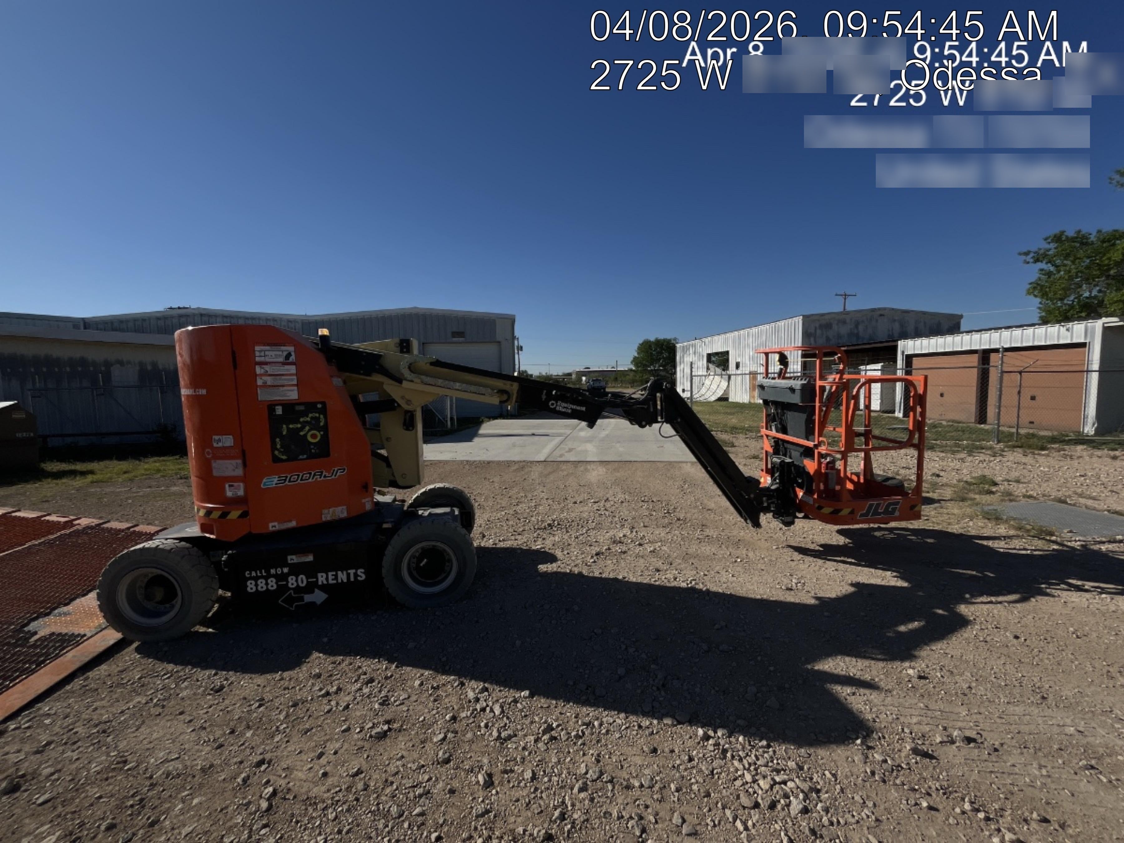 2025 JLG E300AJP