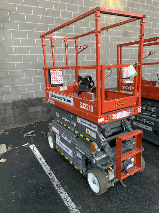 2021 SKYJACK SJ3219
