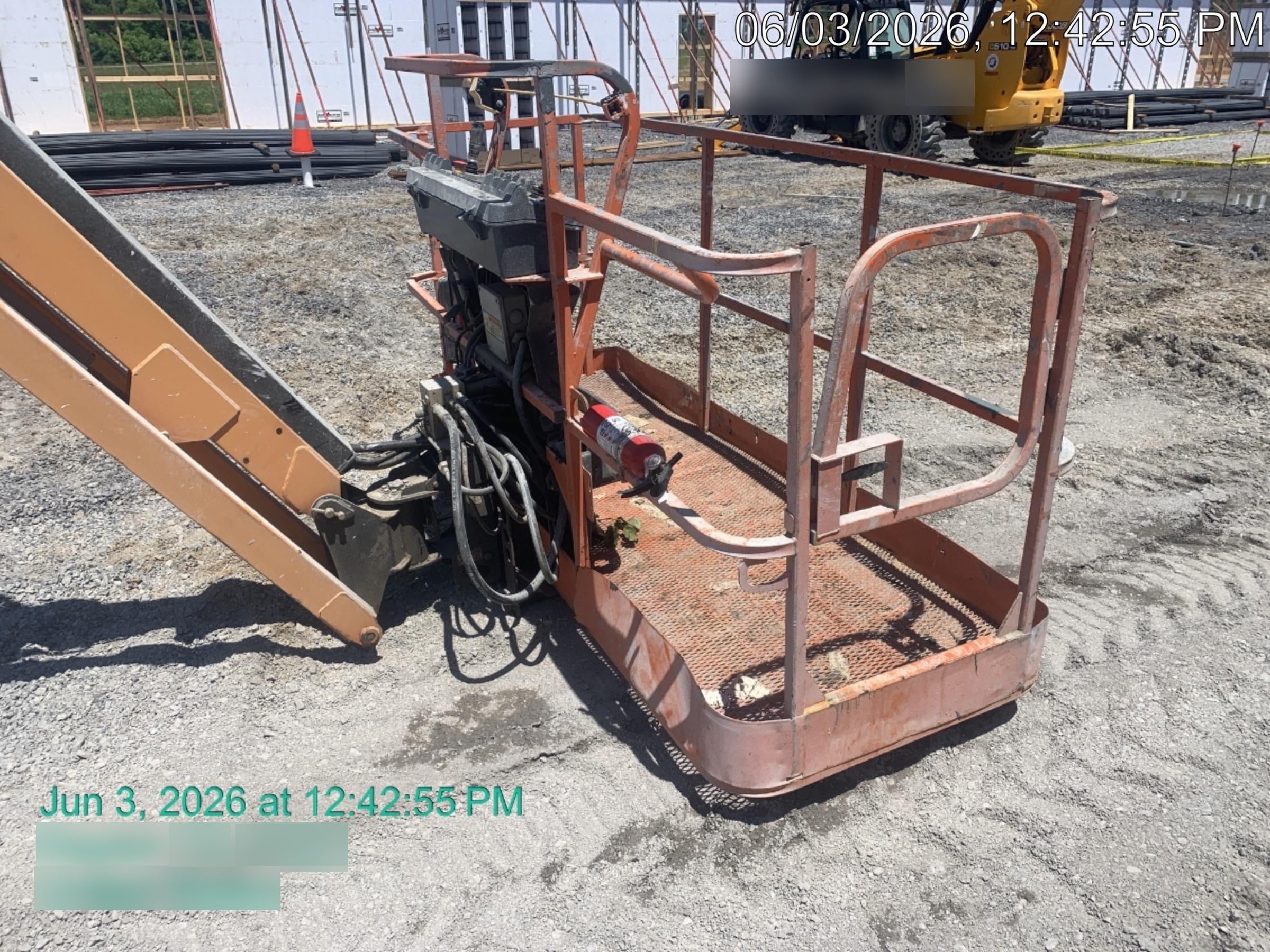 2022 JLG 660SJ