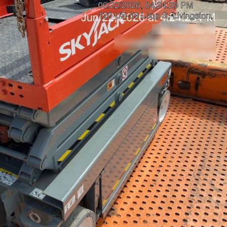 2018 Skyjack SJIII-3219 Skyjack SJIII3219 Scissor Lift w/Trojan Batteries