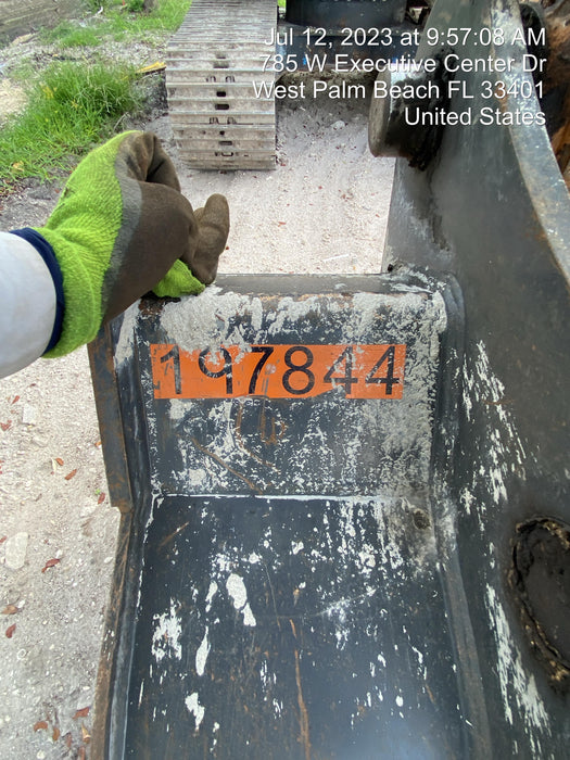 2019 WERK-BRAU 42" HD Bucket - Werk-Brau