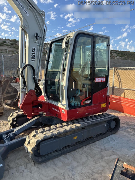 2024 TAKEUCHI TB260-CR