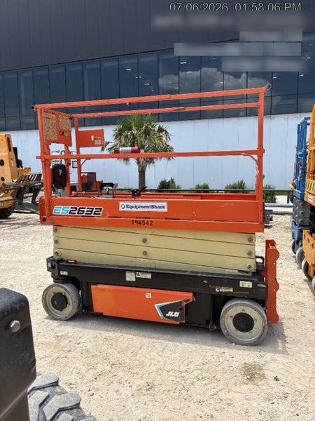 2021 JLG ES2632