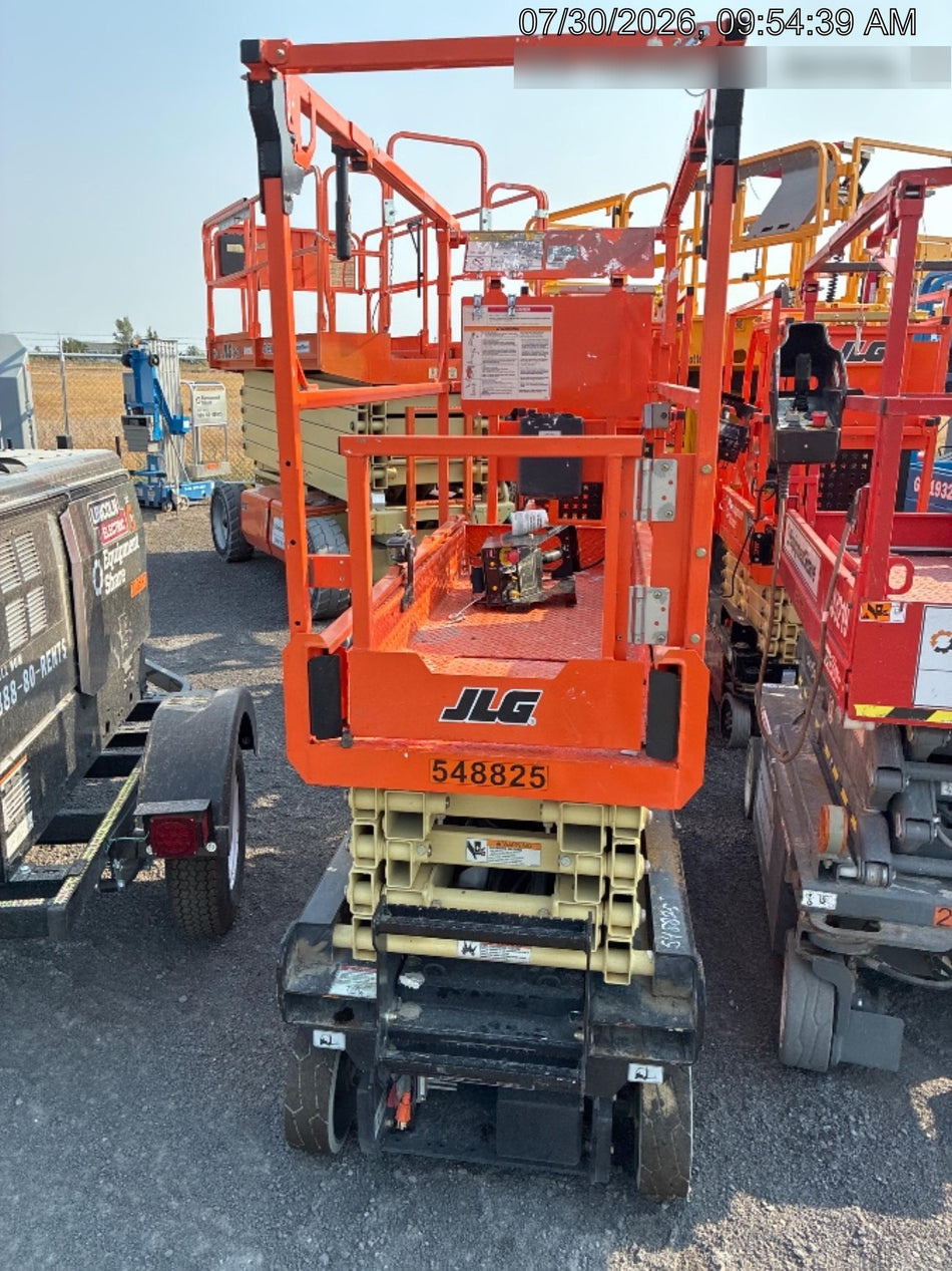 2025 JLG ES1932