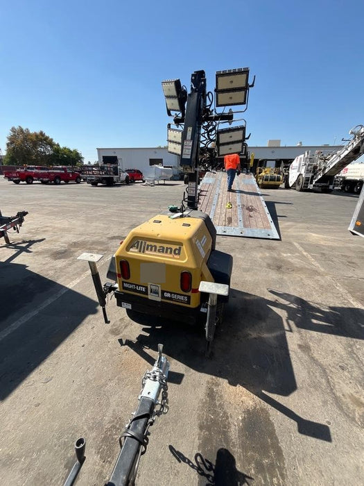 Allmand NLV3GR (4) LED Light Fixture 350W, 23' Vertical Mast, 3kW Prime, Towable, Deep Sea L401, Leveling Jacks, Yanmar T4F 5.8hp