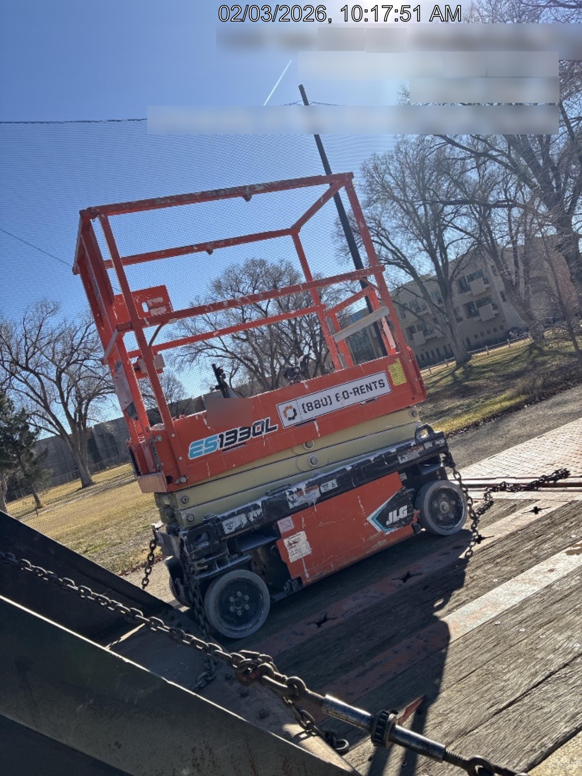 2021 JLG ES1330L