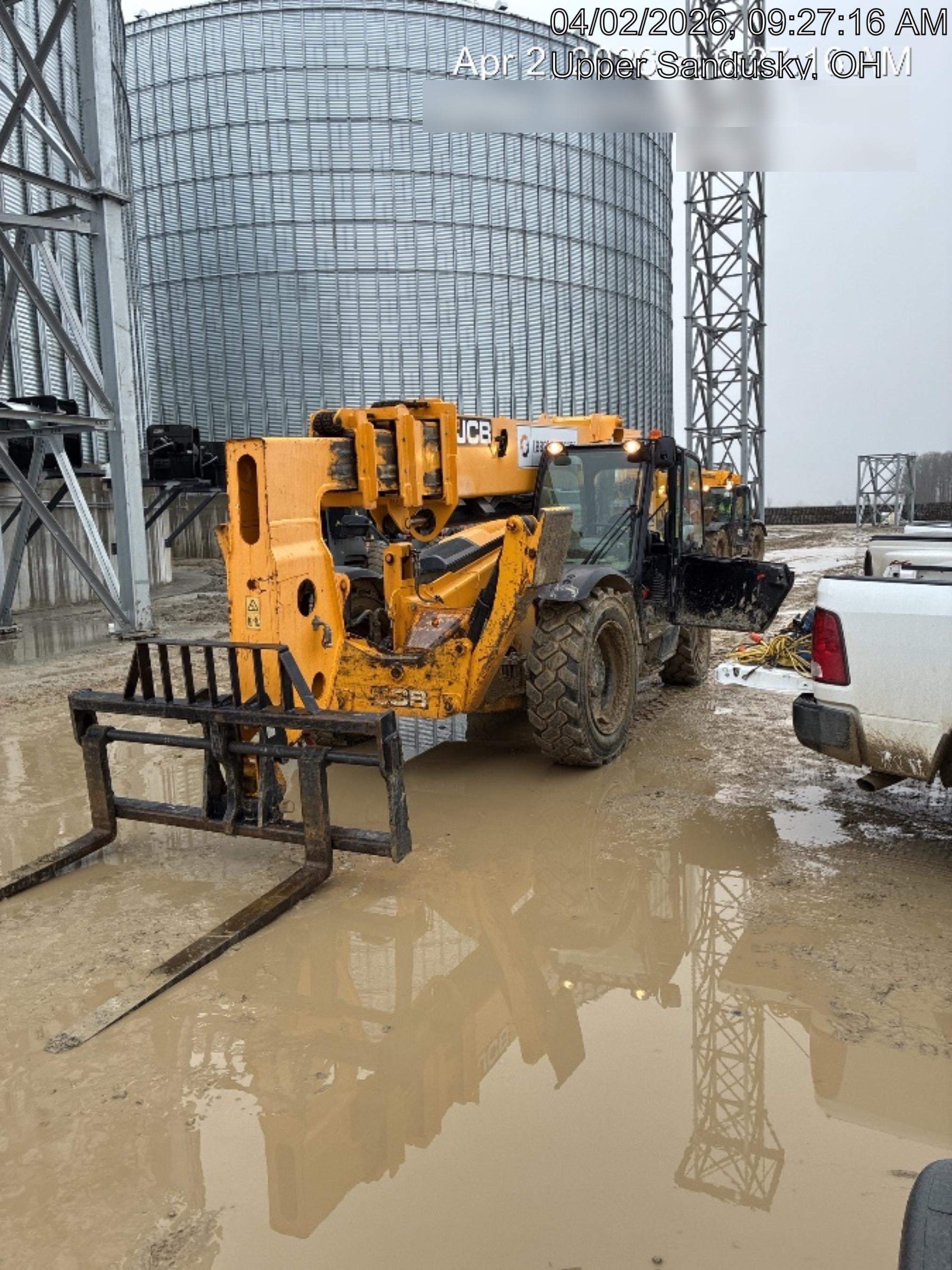 2022 JCB 510-56